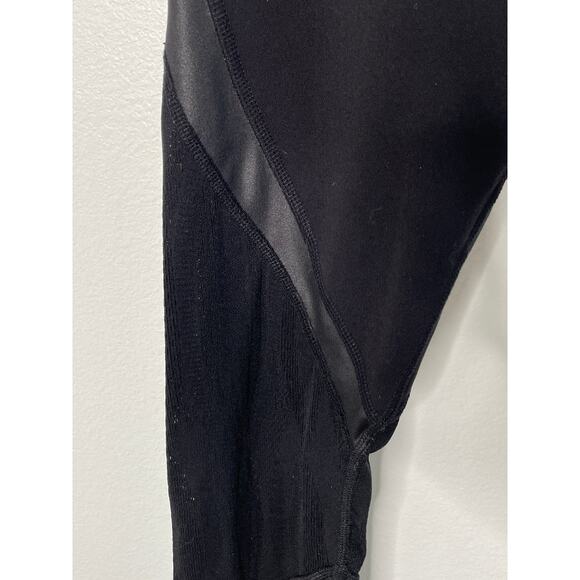 ALO Black Vitality Leggings Sheer Mesh Faux Leather Medium - Picture 10 of 10
